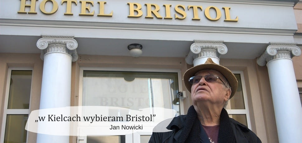 Jan Nowicki przed hotelem Bristol